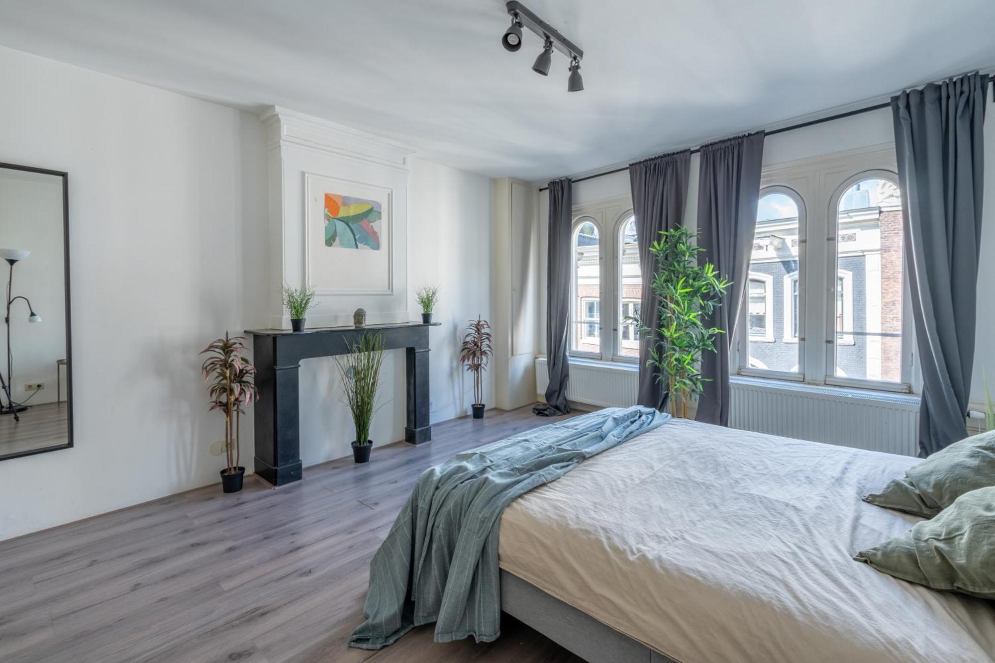 Готель Penthouse Amsterdam Dam Square Екстер'єр фото